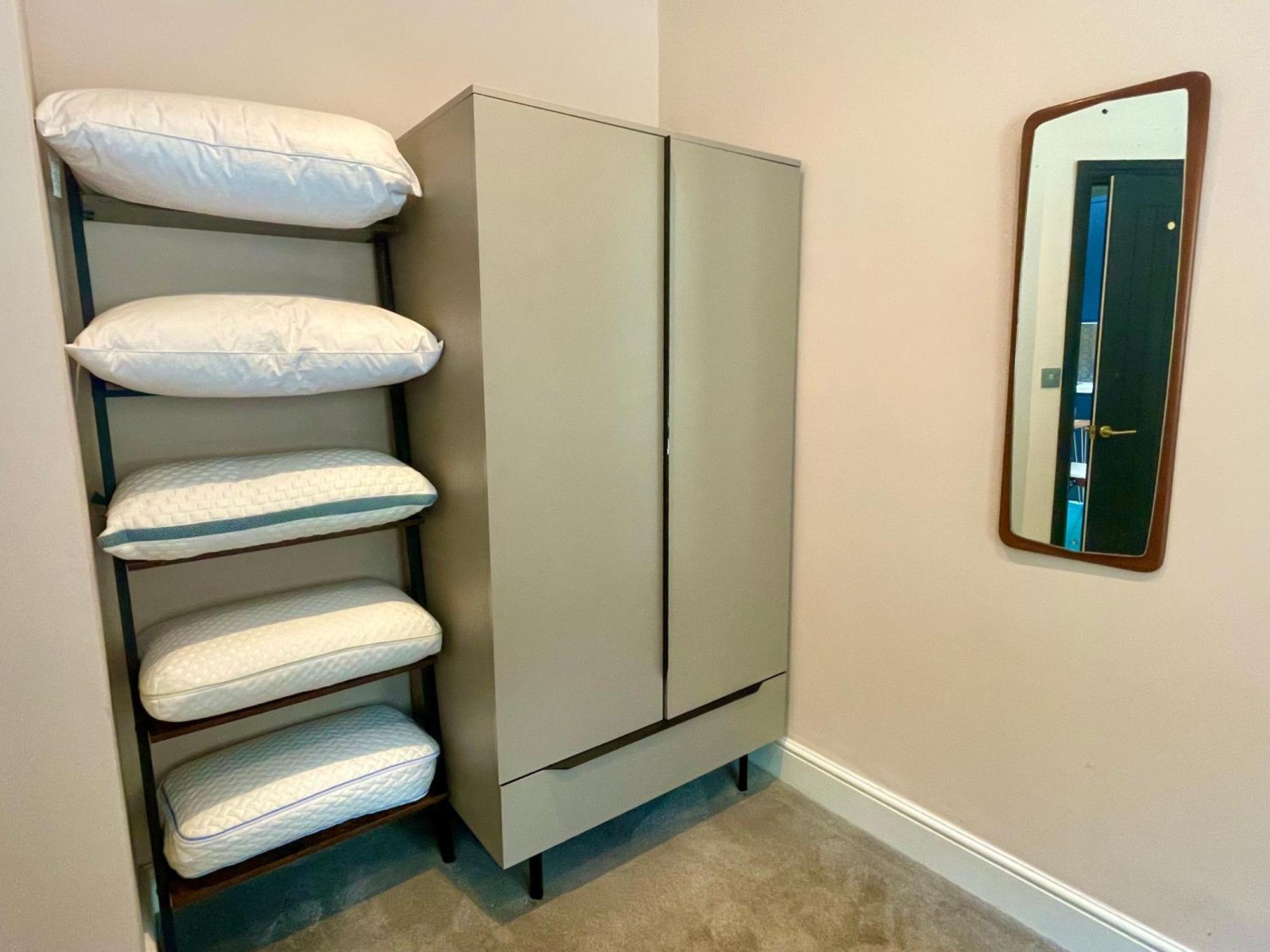Pillow Menu! 1 Bed Garden Flat Finsbury Park London Exterior photo